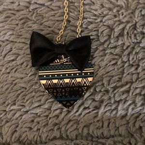 ❌SOLD on Mercari❌ Bethany Mota Long Heart and Bow Necklace